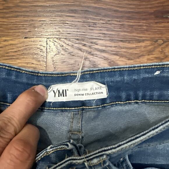 YMI bell Bottom Button Fly High Waisted Women’s Jeans Size 3/26 Distressed - Picture 8 of 16